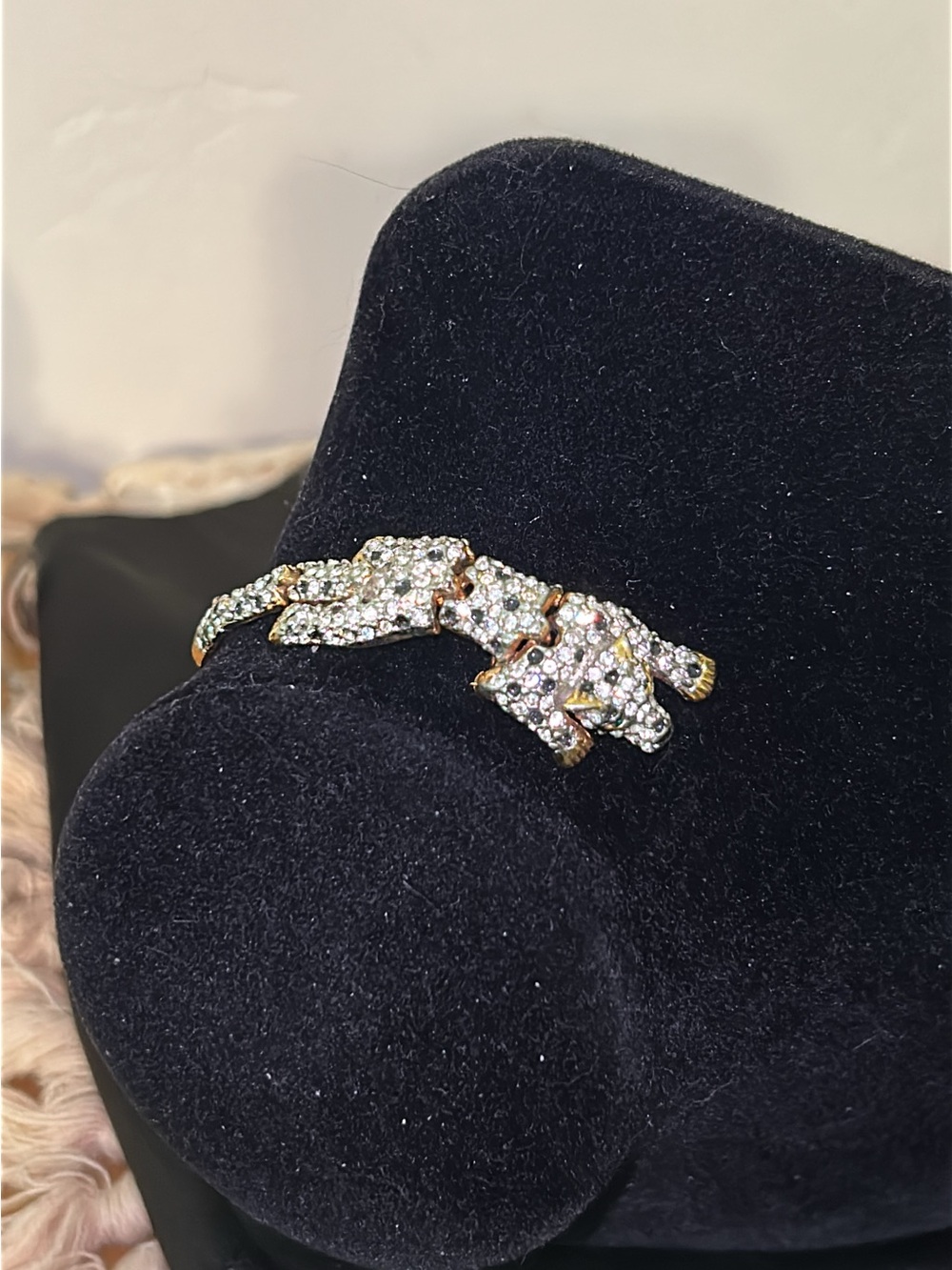 Vintage Rhinestone Articulated Panther Shoulder Brooch
